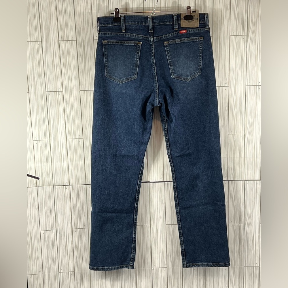 Wrangler Dark Colored Blue Jeans - Picture 2 of 5